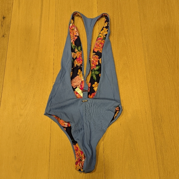 Floral Reversible Plunge Swimsuit - Picture 2 of 9